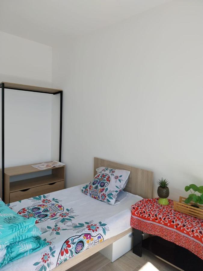 Thecalc Homes 2Bedroom+1Kitchen Sartrouville Eksteriør billede